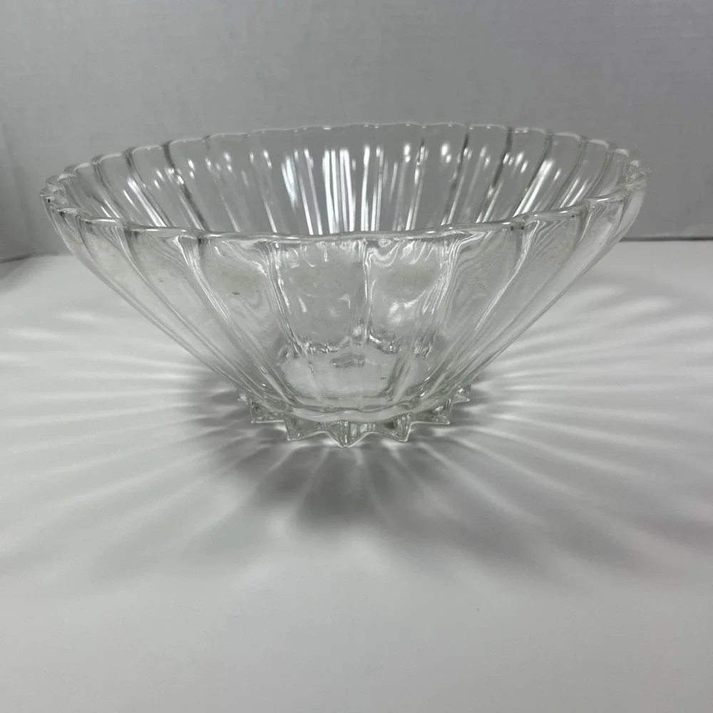 Vintage Anchor Hocking Classic Clear 11 Inch‎ Round Bowl